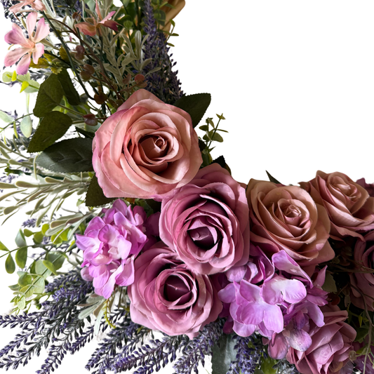 Corona Floral "Lavanda Rosa" – Guirnalda de Mimbre con Rosas Vintage y Lavanda Silvestre