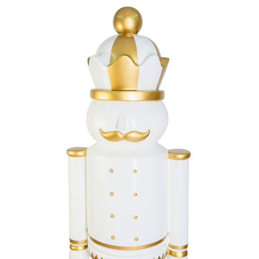 Cascanueces Blanco y Dorado con Mostacho de Fibra de Vidrio